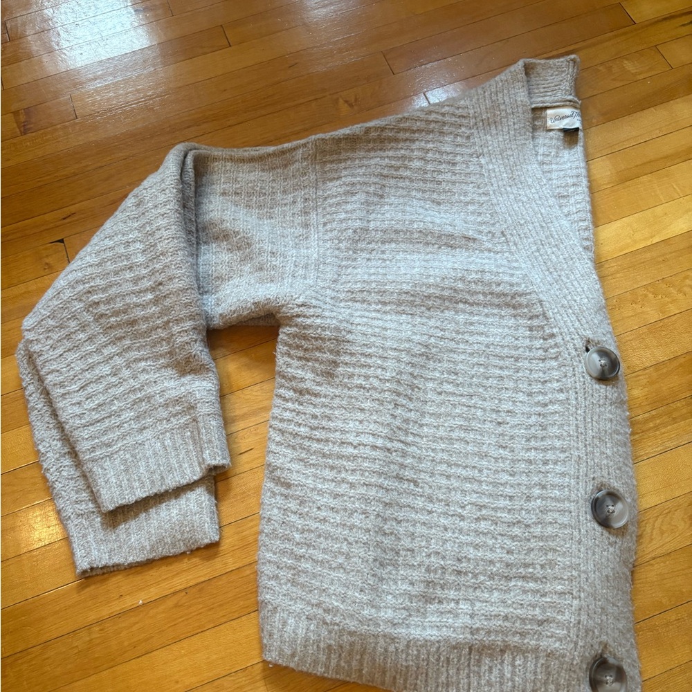 *Universal Thread* ultra soft oatmeal cardigan